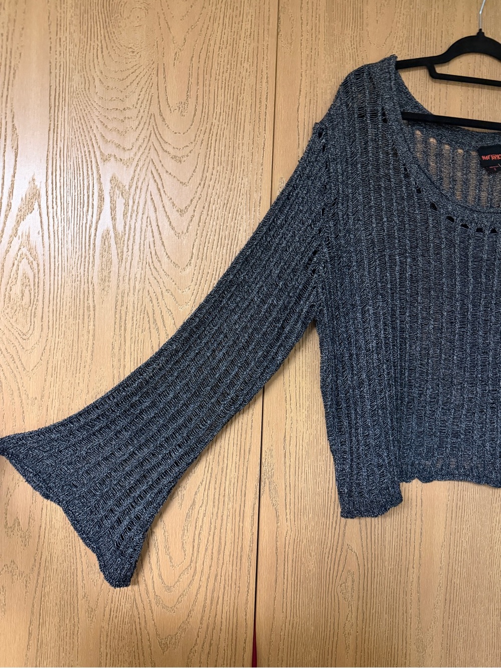 Hot Topic Sweater - Picture 4 of 5